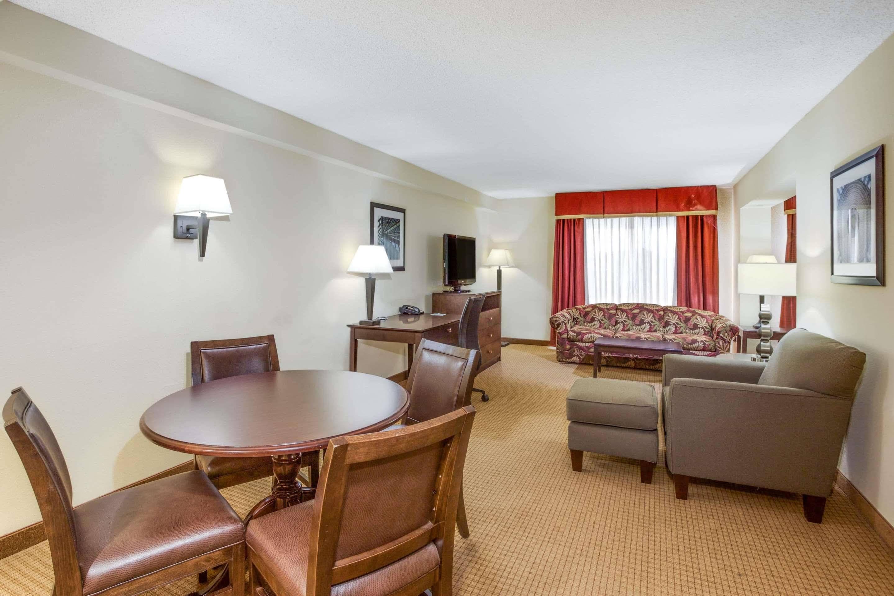 Wingate By Wyndham - Dulles International Hotell Chantilly Eksteriør bilde